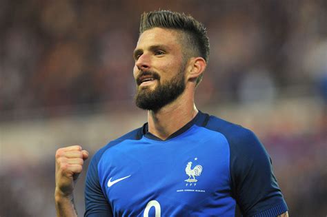 what position does giroud play